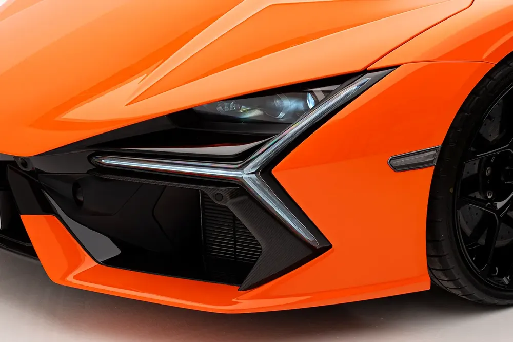 LAMBORGHINI REVUELTO I Brand New I Lease To Own I Ad Personam I Warranty I Service - Image 16