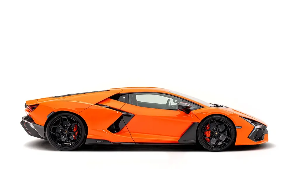 LAMBORGHINI REVUELTO I Brand New I Lease To Own I Ad Personam I Warranty I Service - Image 7
