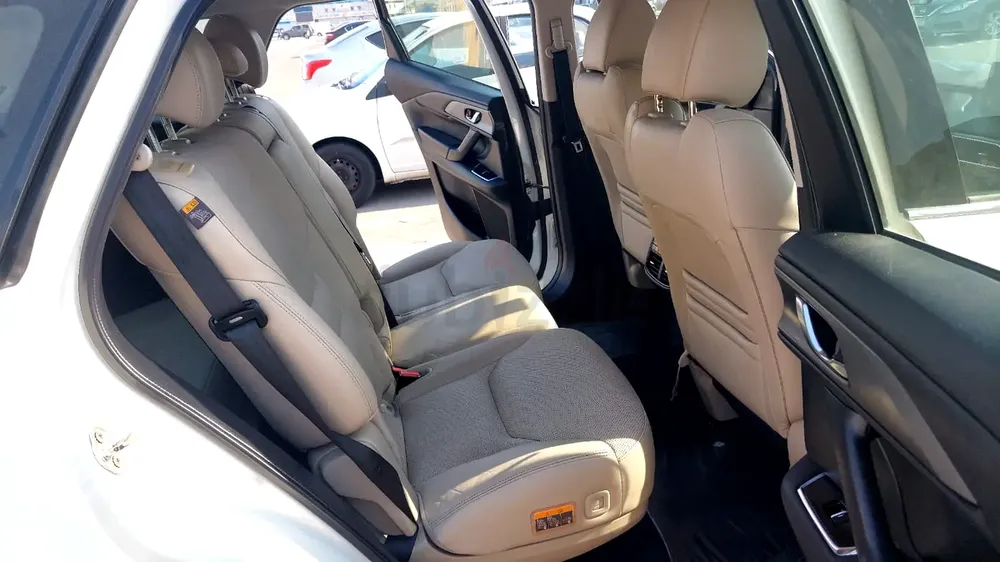 Pristine 2021 Mazda CX-9 GS | GCC Specs | Low Mileage | Family SUV - Image 7
