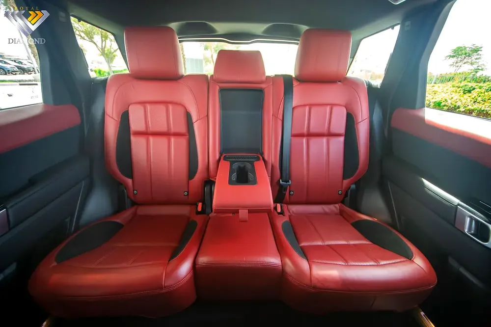 Range Rover Sport HSE Dynamic 2022 GCC Under Warranty From Agency Bank installment available - Image 16