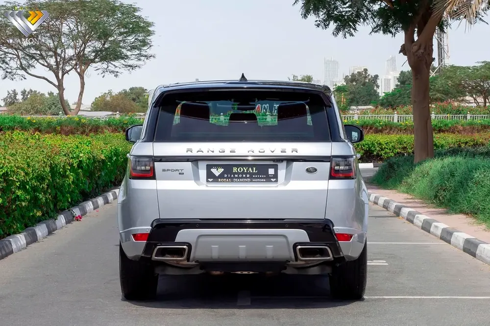 Range Rover Sport HSE Dynamic 2022 GCC Under Warranty From Agency Bank installment available - Image 5