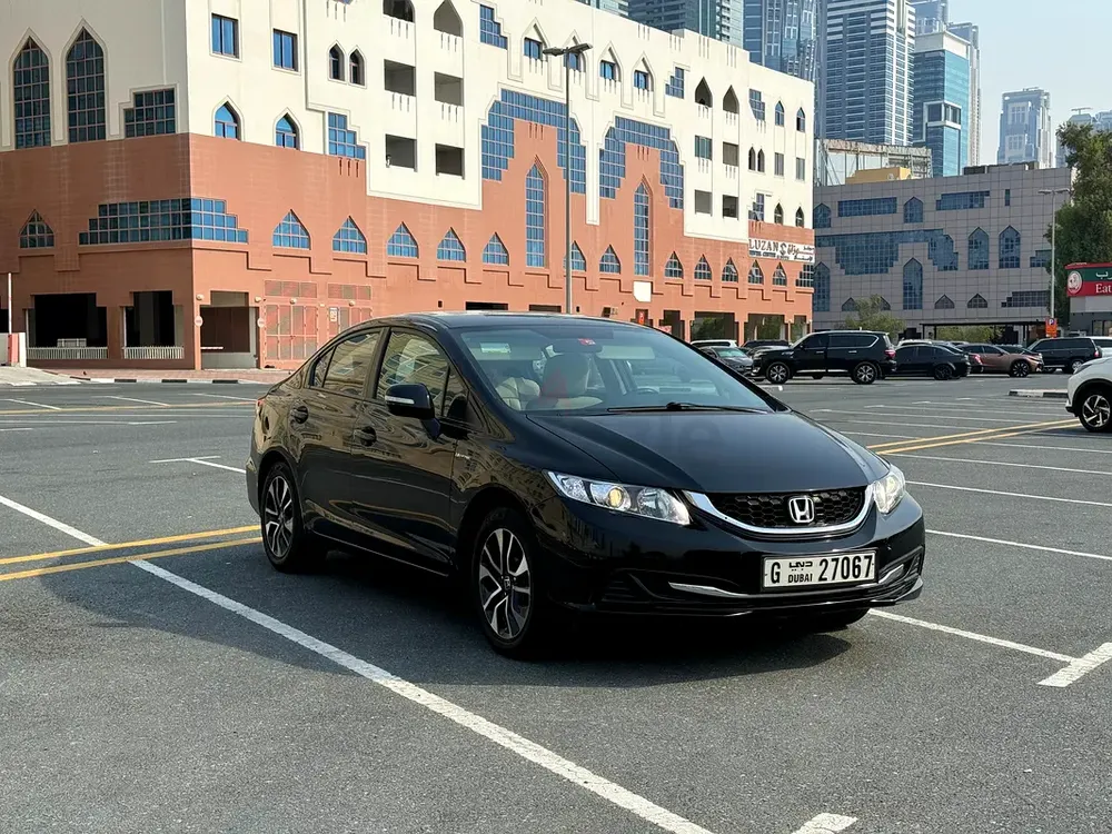 Honda Civic 1.8 i-VTEC 2013 GCC Specs - Well Maintained - Image 11