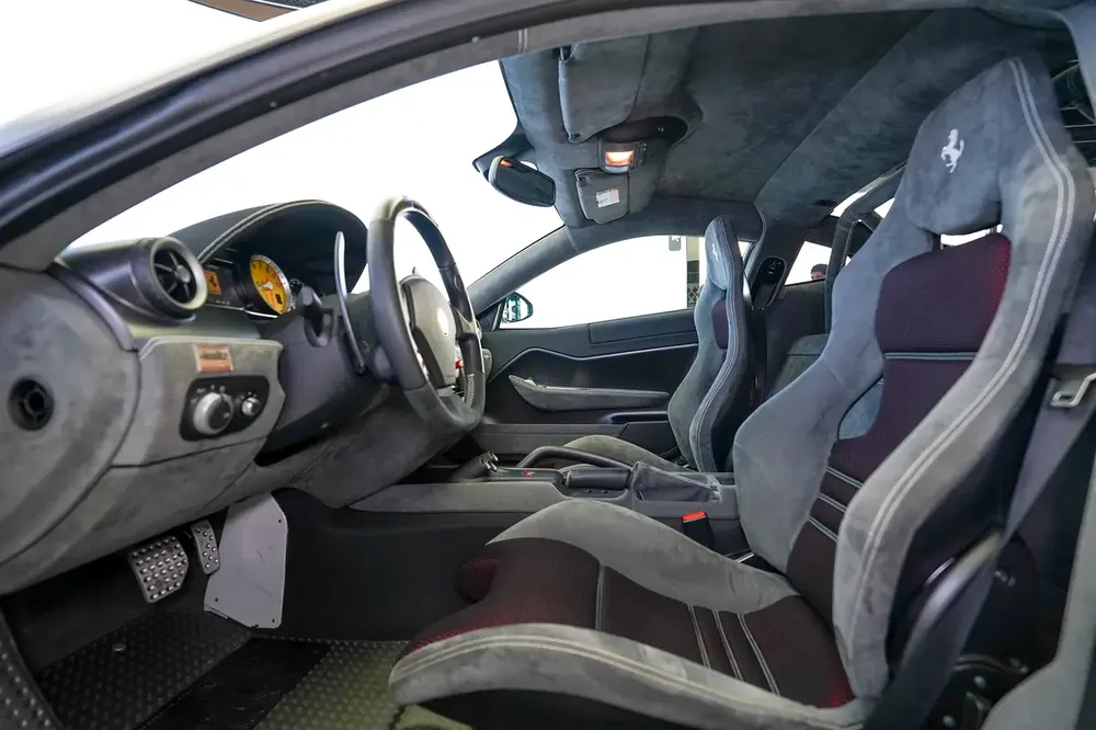 599 GTO | MATT CARBON INTERIOR | CARBON EXTERIOR | WARRANTY AVAILABLE - Image 16