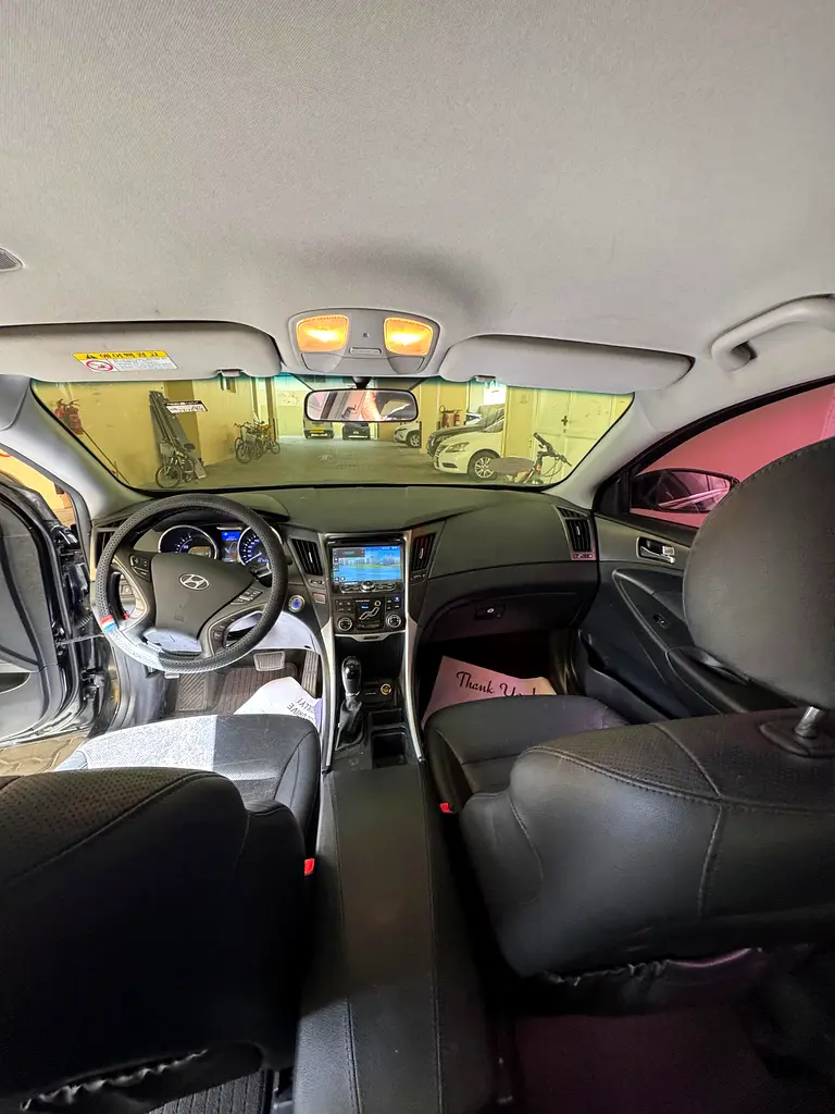 Hyundai Sonata Hybrid - Image 7