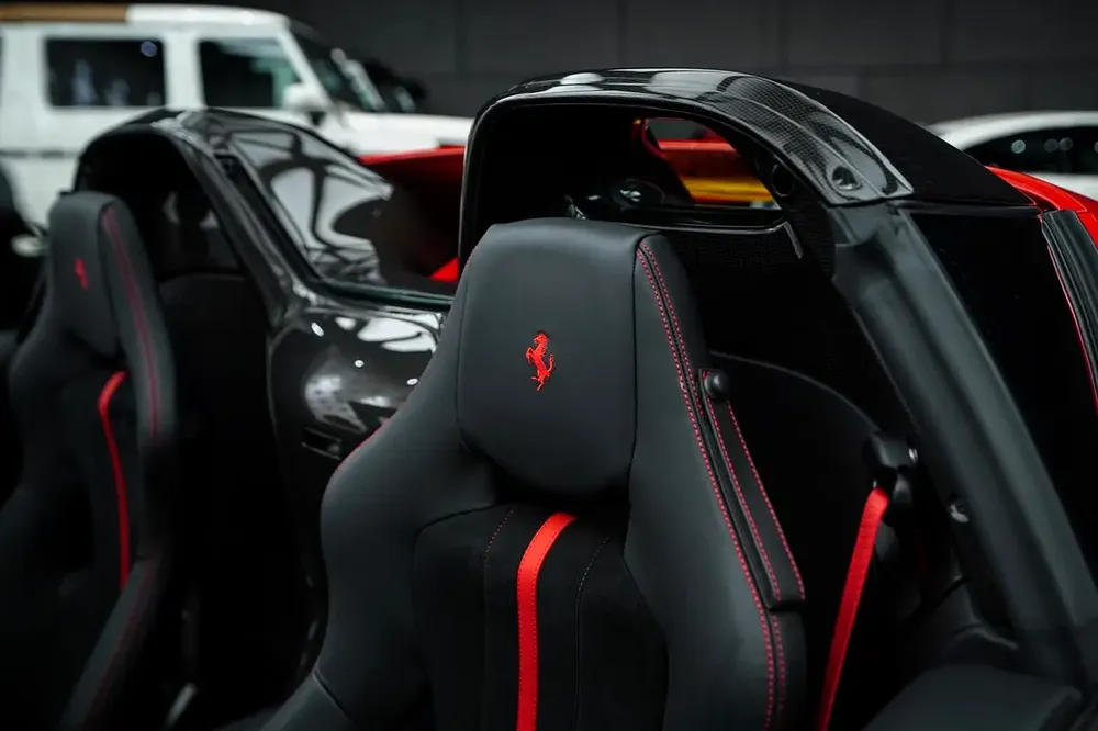 Ferrari 812 Competizione Aperta - Image 11