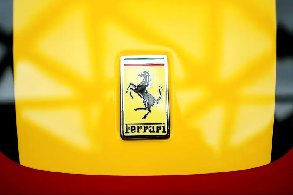 Ferrari 812 Competizione Aperta - Image 12