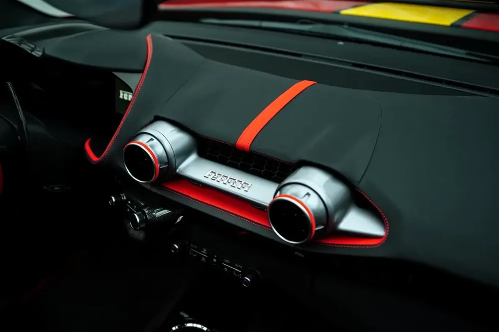 Ferrari 812 Competizione Aperta - Image 15