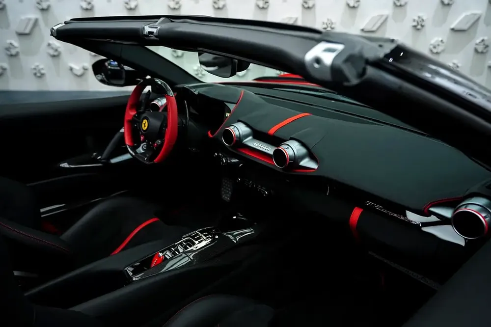 Ferrari 812 Competizione Aperta - Image 6