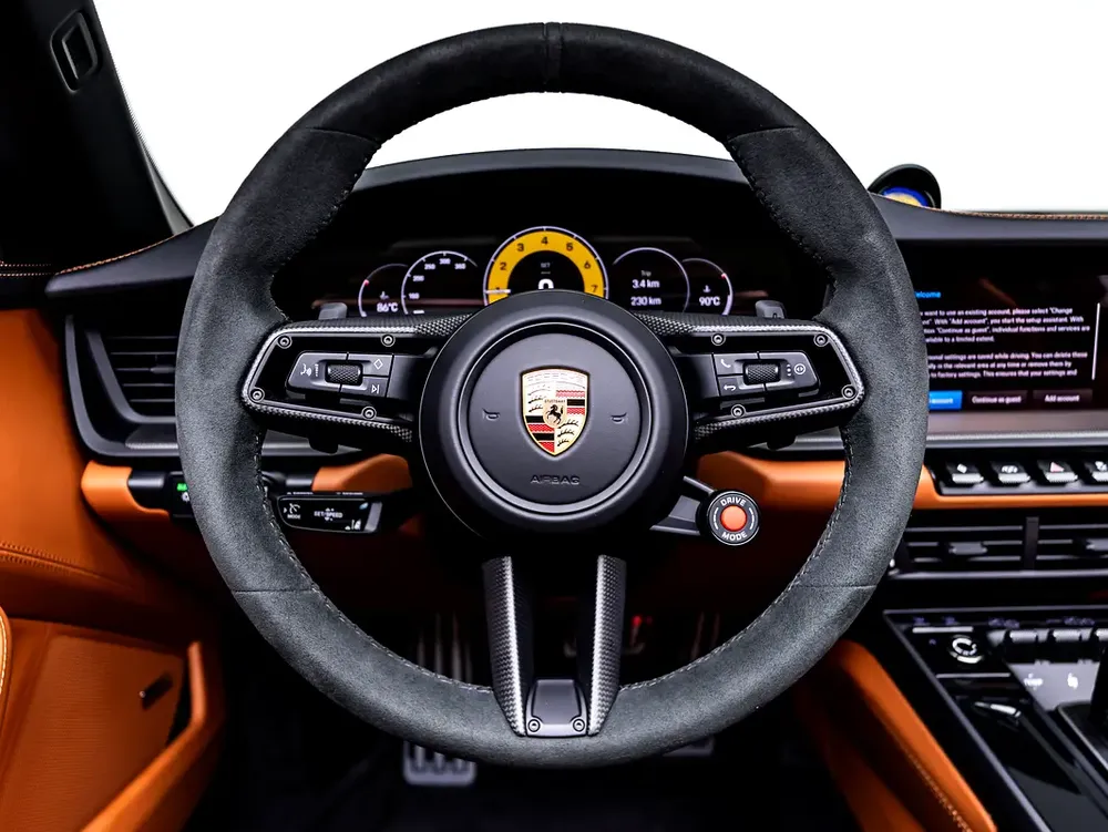 2025 Porsche 911 Targa 4 GTS, 2027 Porsche Warranty, Paint To Sample, Low KM, GCC - Image 12