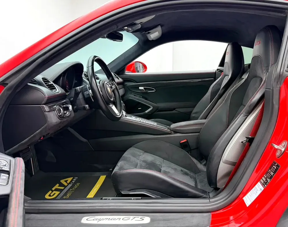 2018 Porsche 718 Cayman GTS, Porsche Warranty+Full Service History, Full PPF, GCC - Image 11