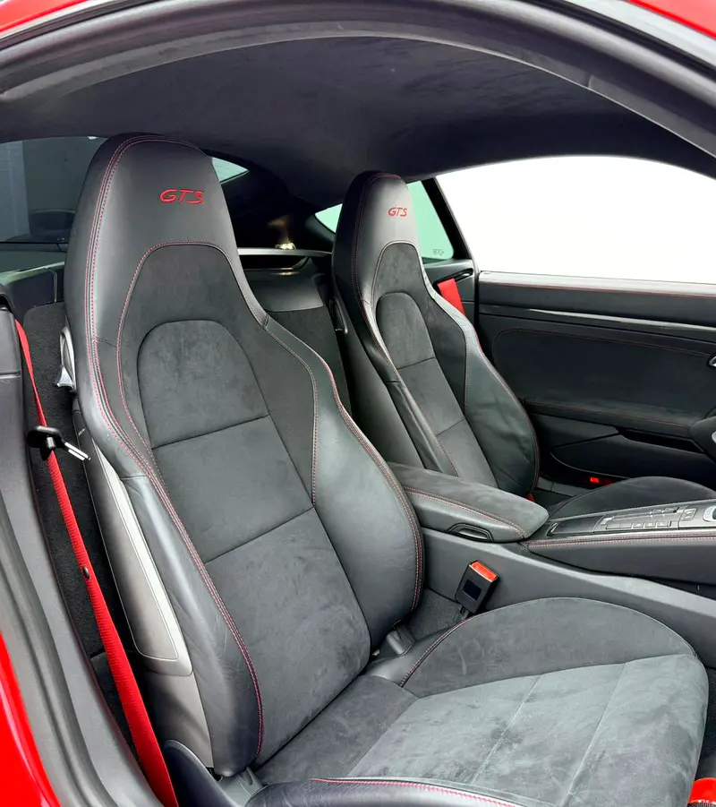 2018 Porsche 718 Cayman GTS, Porsche Warranty+Full Service History, Full PPF, GCC - Image 13