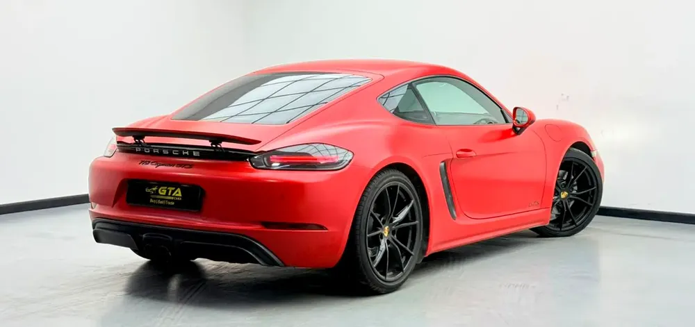 2018 Porsche 718 Cayman GTS, Porsche Warranty+Full Service History, Full PPF, GCC - Image 6