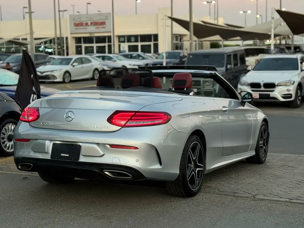 Mercedes C300 convertible soft top usa imported with perfect condition - Image 4