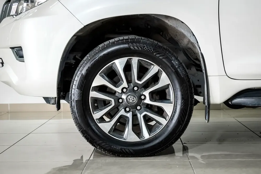 1 YR WARRANTY | 4.0 GXR | AED 1650 PM | GCC - Image 8