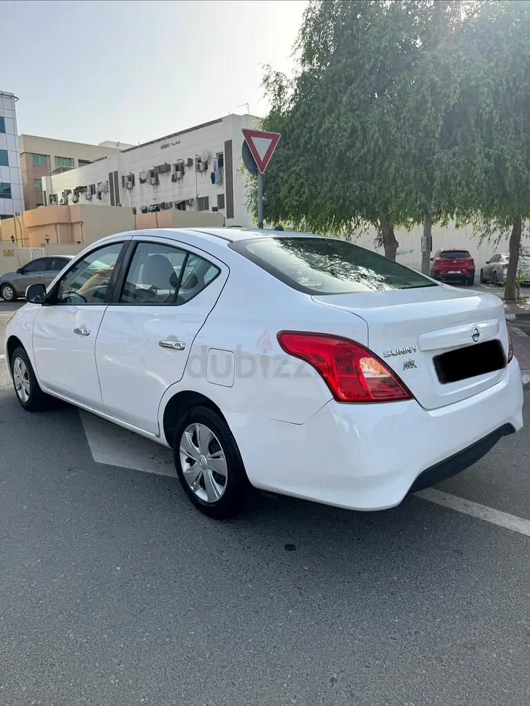Nissan Sunny 2020 GCC Manual Gear - Image 4