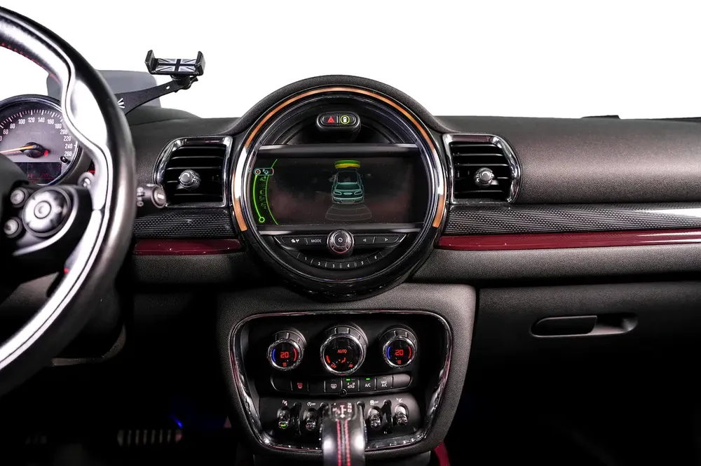 Mini Clubman Cooper S JCW | GCC | Mint Condition | Service History With Agency | Low Millage - Image 13