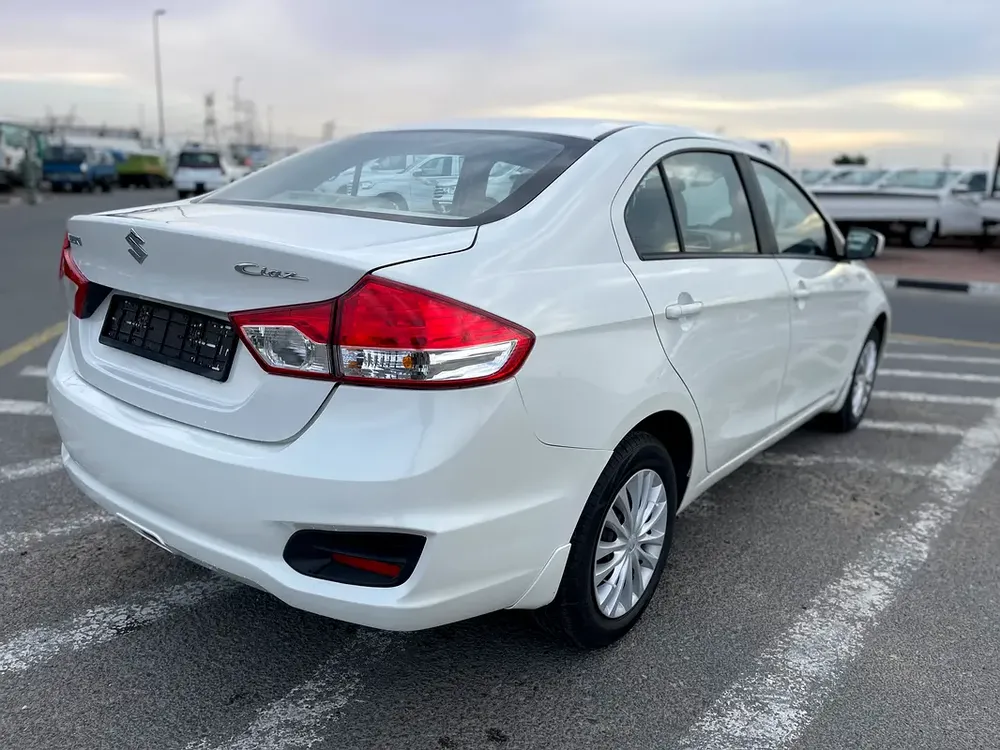 SUZUKI CIAZ 2023 1.5 V4 GCC SPECS - Image 5