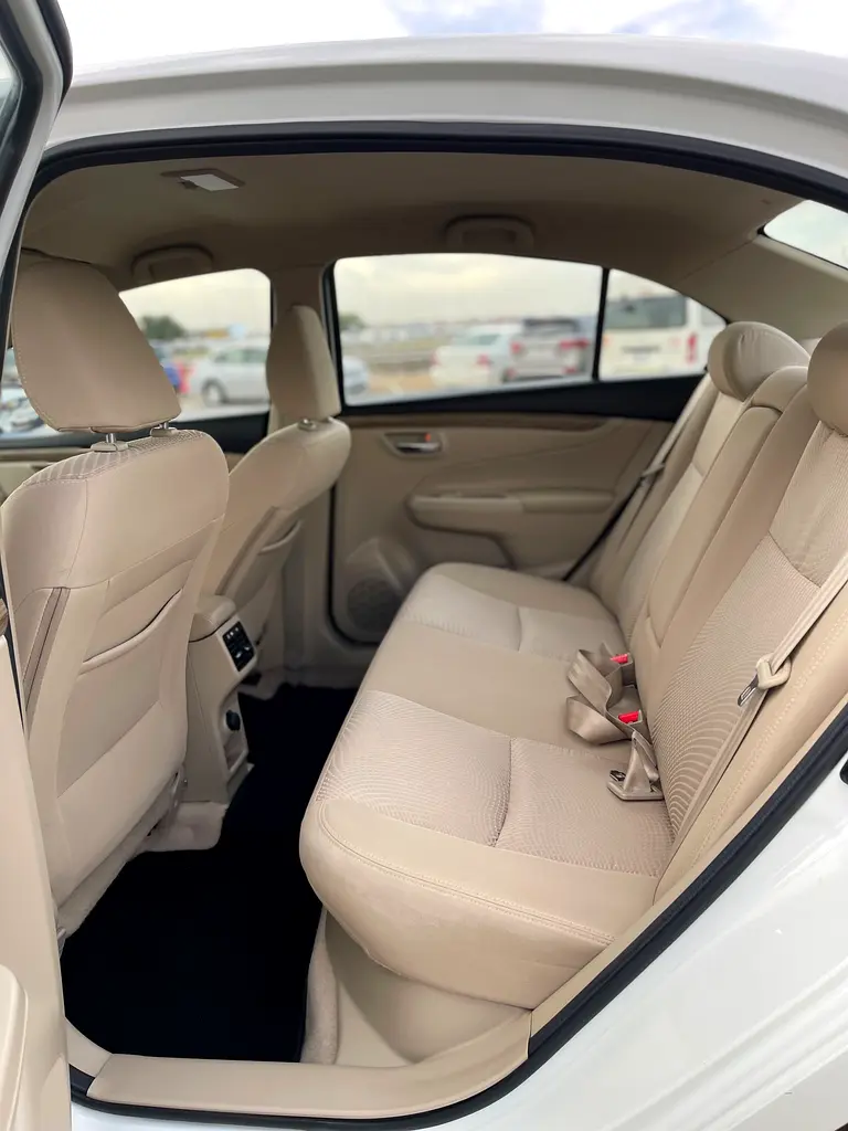 SUZUKI CIAZ 2023 1.5 V4 GCC SPECS - Image 9