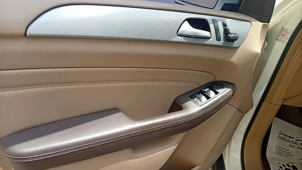 Mercedes-Benz 2015 ML400 GCC SPECS LADY DRIVEN - Image 9