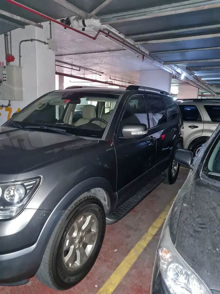Dependable 7 Seater Kia Mohave - Image 6