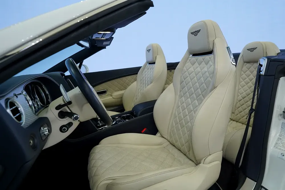 GTC V8 S | WHITE/IVORY | WARRANTY AVAILABLE - Image 11