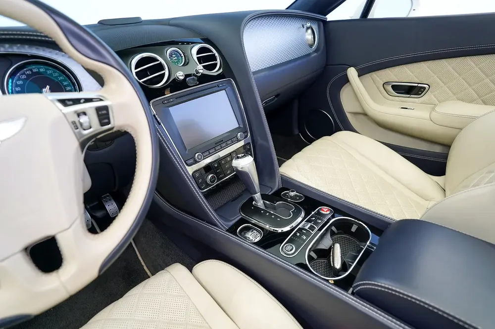 GTC V8 S | WHITE/IVORY | WARRANTY AVAILABLE - Image 13