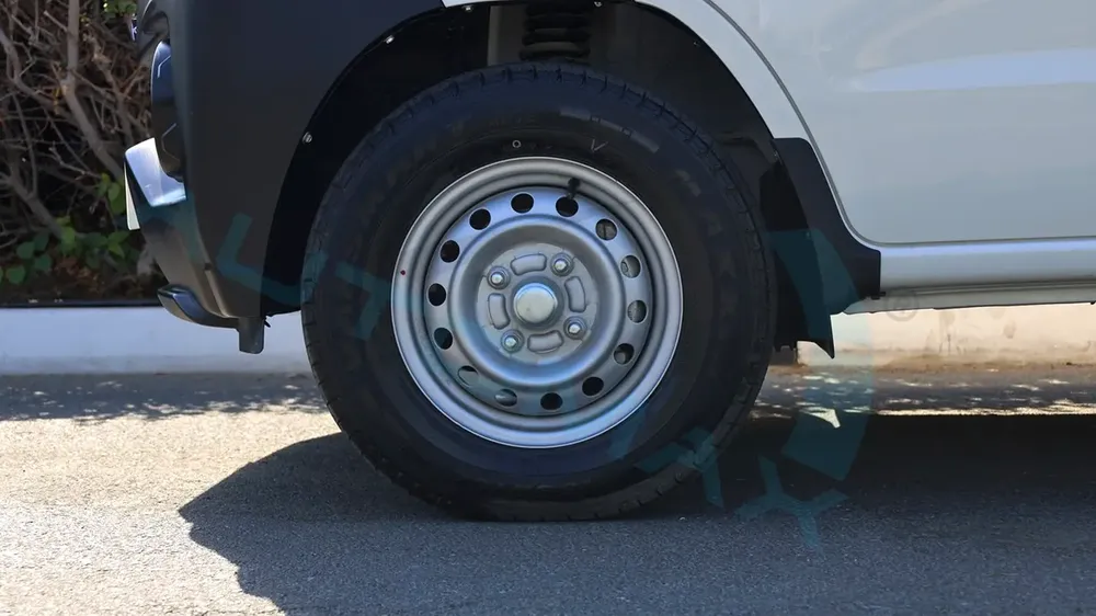 2025 CMC Veryca Panel Van ( AMBULANCE ) 1.5L RWD GCC 0Km With 3 Years Or 100,000 Km Warranty - Image 20