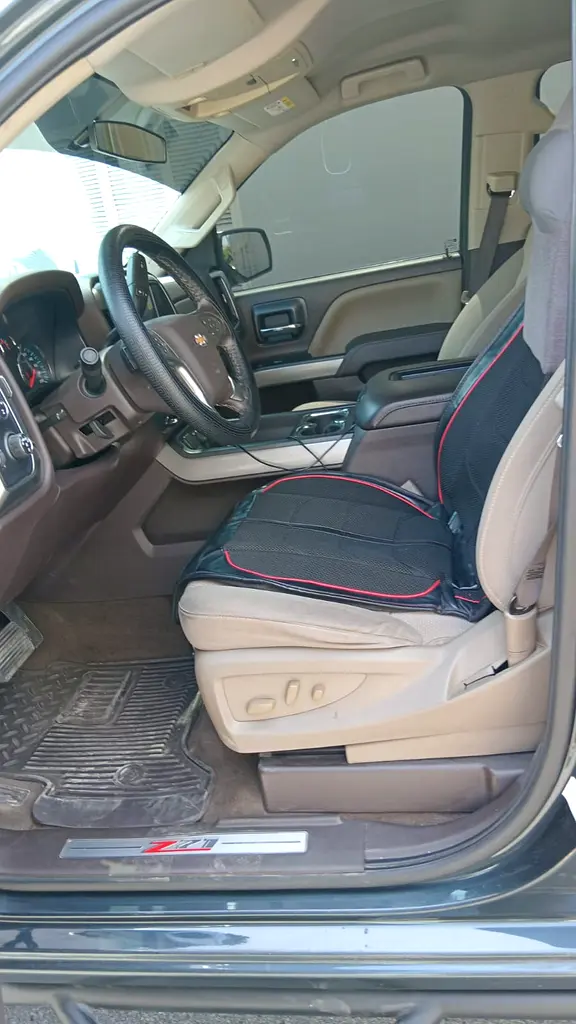 Chevrolet Silverado LTZ 2018 GCC Specs Lady Driven - Image 10