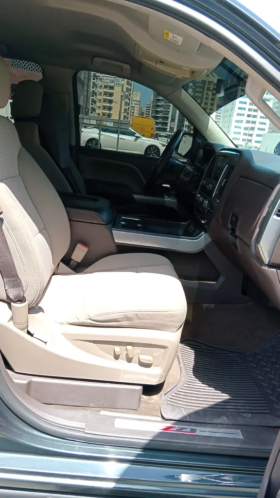 Chevrolet Silverado LTZ 2018 GCC Specs Lady Driven - Image 11