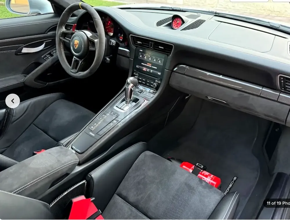 2019 Porsche 911 GT3 RS (Carrera) - GCC Specs - Pristine Condition - Image 7