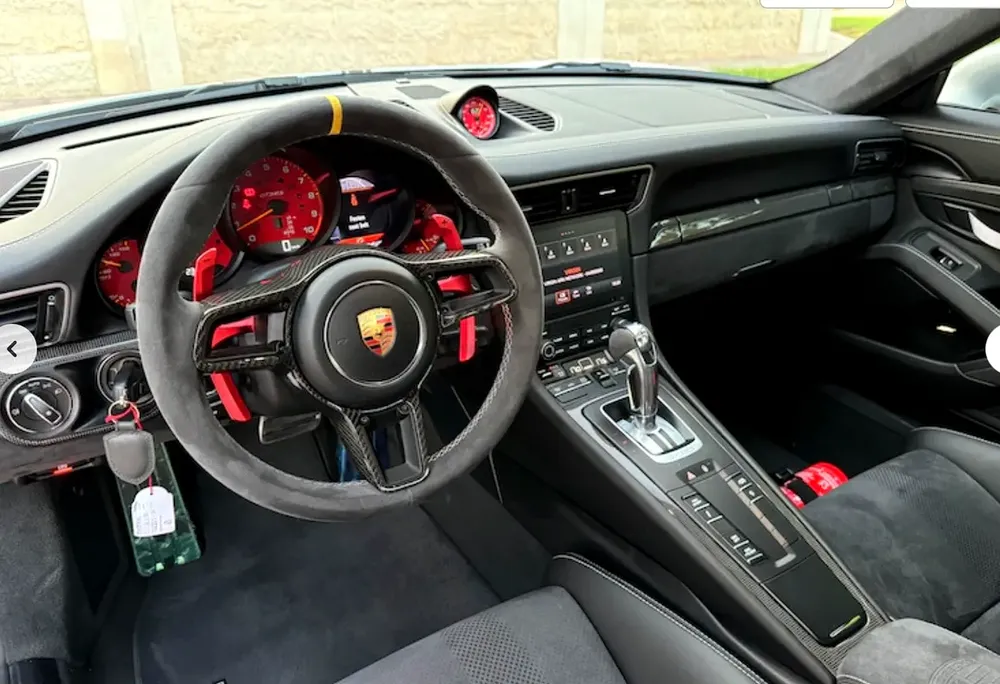 2019 Porsche 911 GT3 RS (Carrera) - GCC Specs - Pristine Condition - Image 8