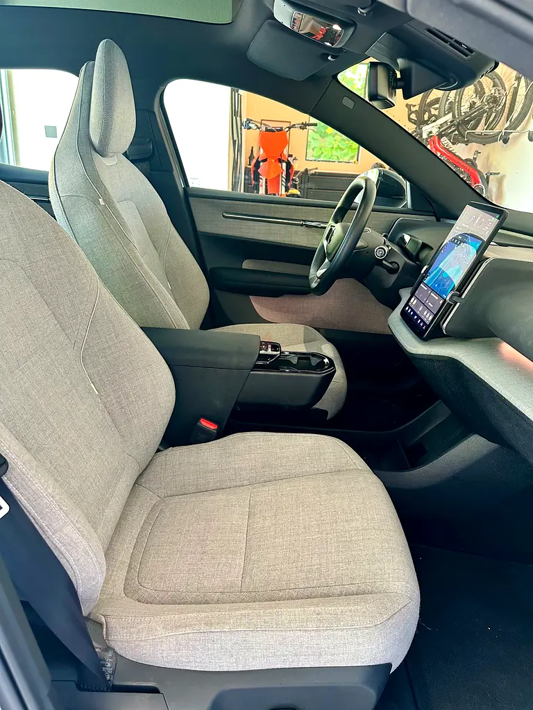 Volvo EX30 Ultra 2024 GCC Specs - Image 10