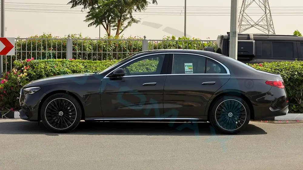 ( 5 Years Warranty At Official Dealer ) 2026 Mercedes-Benz E 300 AMG EQ Boost 2.0T RWD GCC 0Km - Image 20