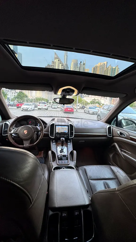 Porsche Cayenne 2013 | GCC Specs | V6 - Image 9