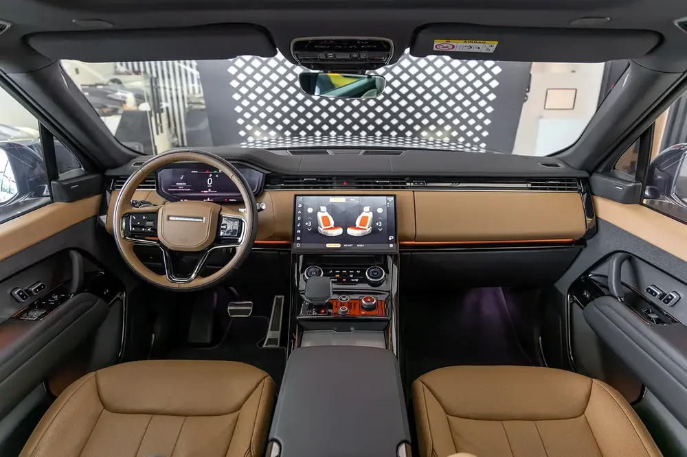 Range Rover | Sport | P400 Dynamic HSE | GCC Specs | Al-Tayer Warranty | 2023 - Image 11
