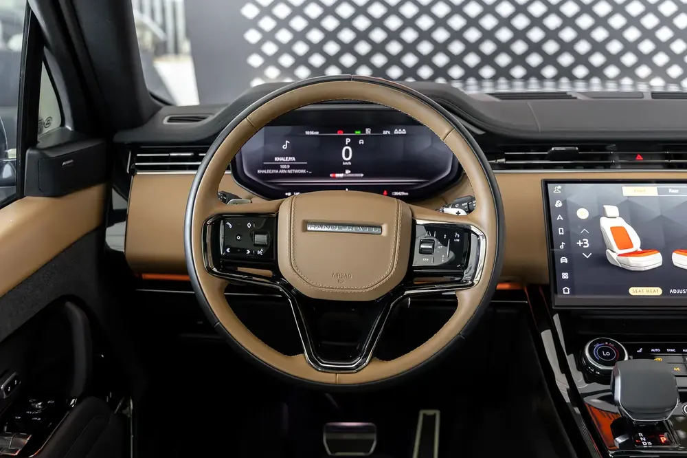 Range Rover | Sport | P400 Dynamic HSE | GCC Specs | Al-Tayer Warranty | 2023 - Image 17