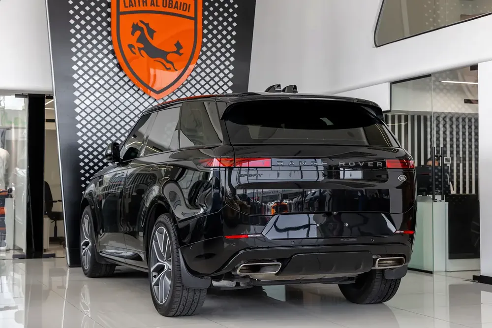 Range Rover | Sport | P400 Dynamic HSE | GCC Specs | Al-Tayer Warranty | 2023 - Image 6