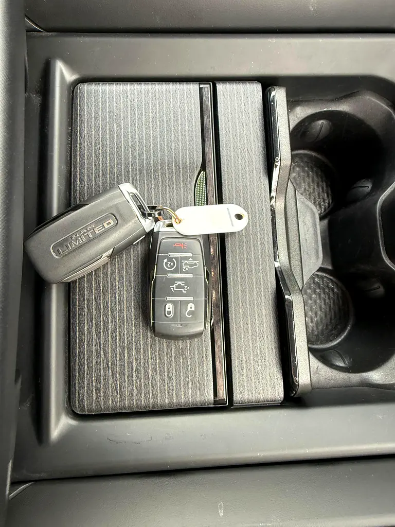 2022 RAM 1500 Limited - American Specs - GCC Ready - Image 12