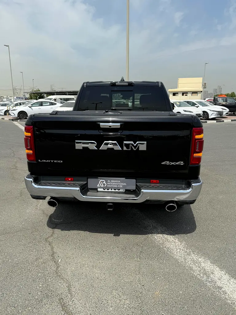 2022 RAM 1500 Limited - American Specs - GCC Ready - Image 8