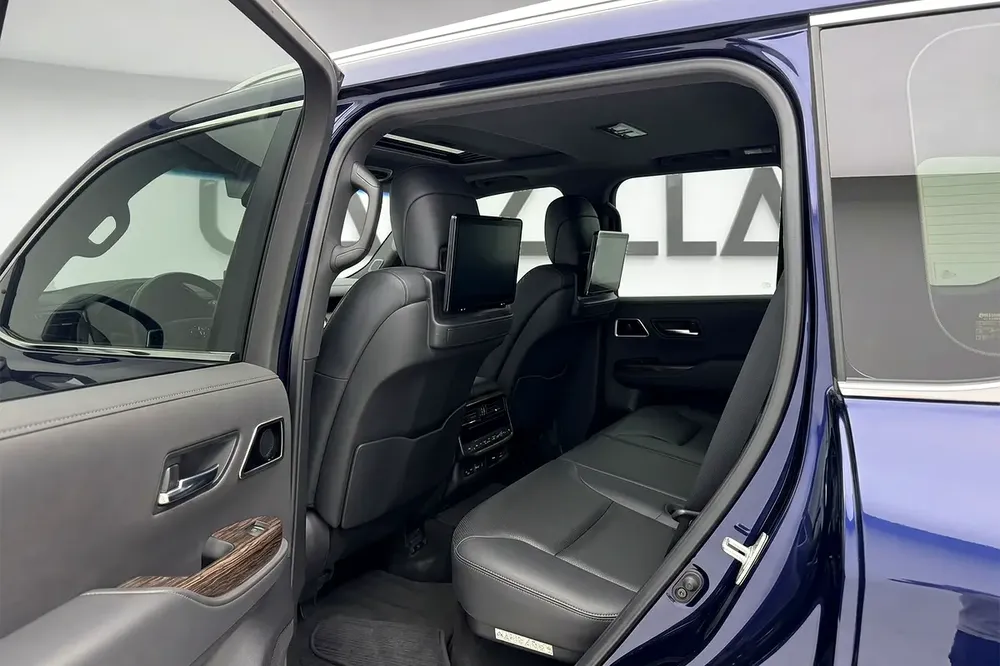Toyota Land Cruiser VXR 2023 l V6 l AED 5,483 Monthly l 0% Downpayment - Image 13