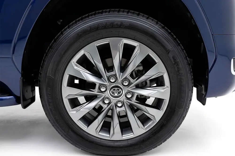 Toyota Land Cruiser VXR 2023 l V6 l AED 5,483 Monthly l 0% Downpayment - Image 6