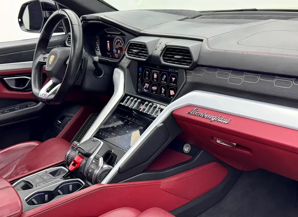 2019 Lamborghini Urus, Full Service History, Fully Loaded, Excellent Condition, GCC - Image 7