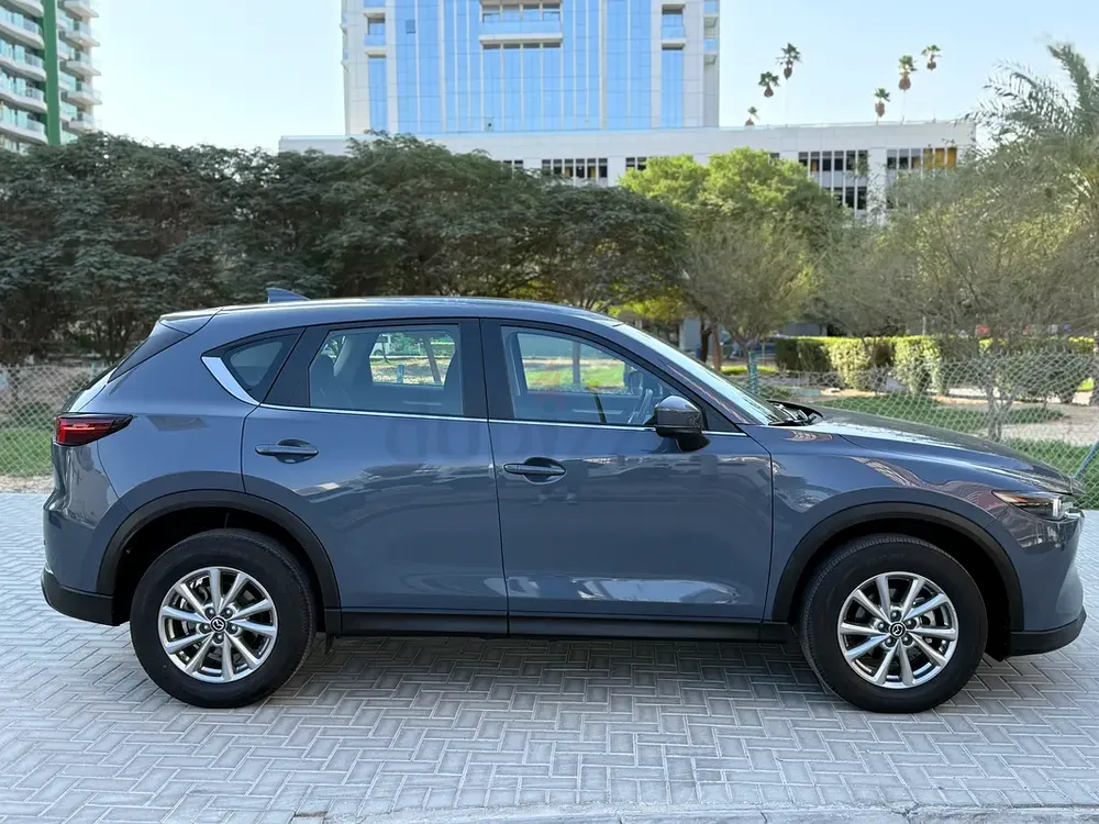 Awesome Mazda CX-5 Carbon Grey, 2025, GCC, Perfect Condition No Accident, No Respray - Image 4