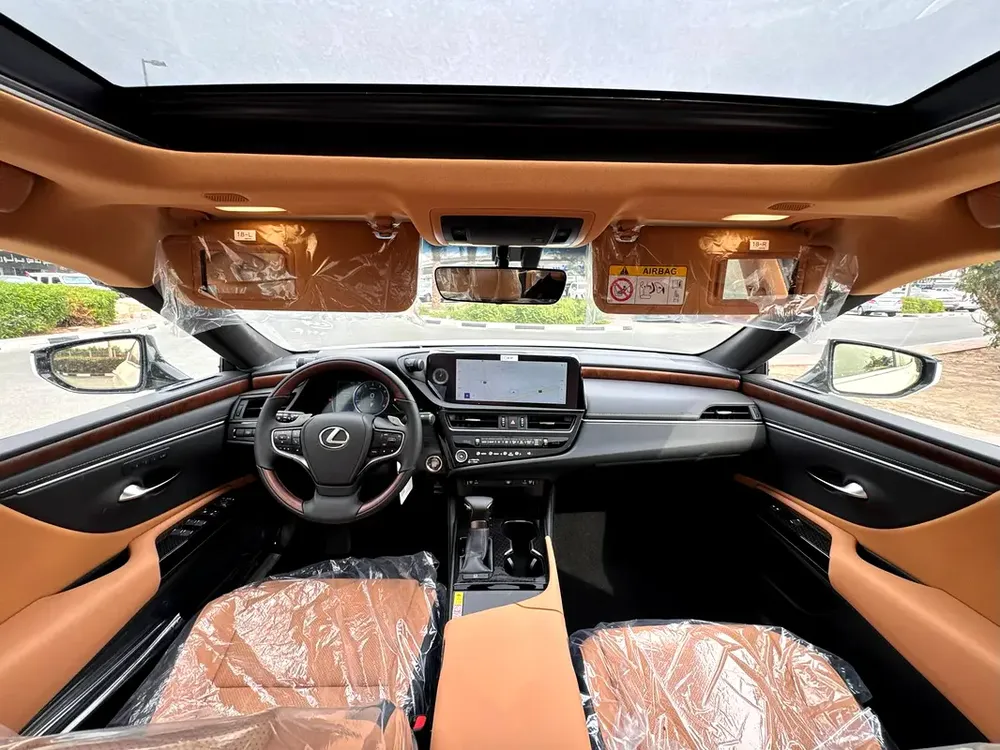 2025 LEXUS ES350 3.5L PANAROMIC ELITE GCC BRAND NEW 0KM - Image 5