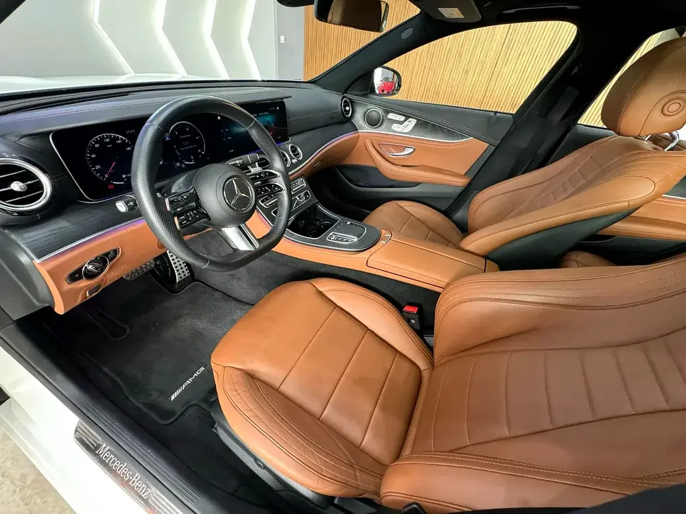 2023  - Mercedes-Benz E 300 GCC Specs - Pristine Condition - Image 12