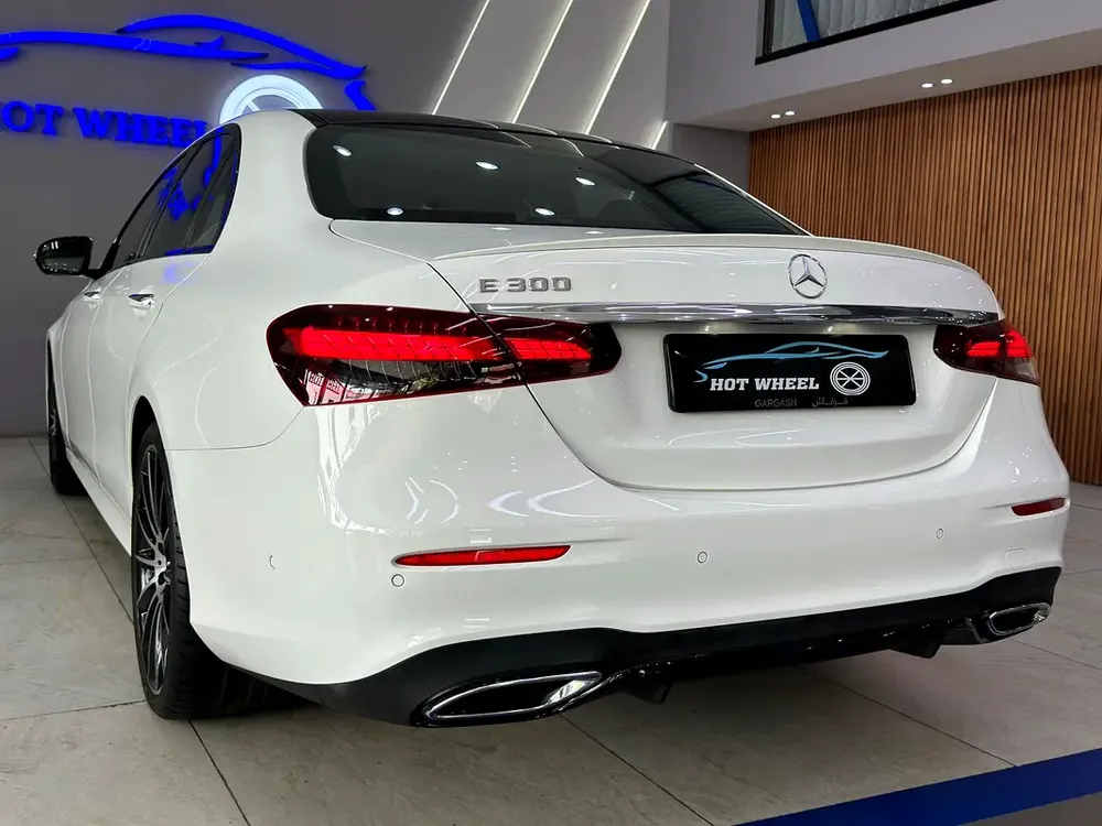 2023  - Mercedes-Benz E 300 GCC Specs - Pristine Condition - Image 7