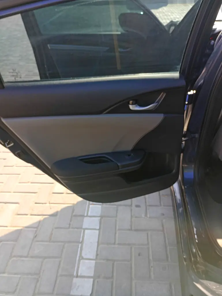 Honda Civic 1.8 LXI 2020 American SPECS LADY DRIVEN - Image 14