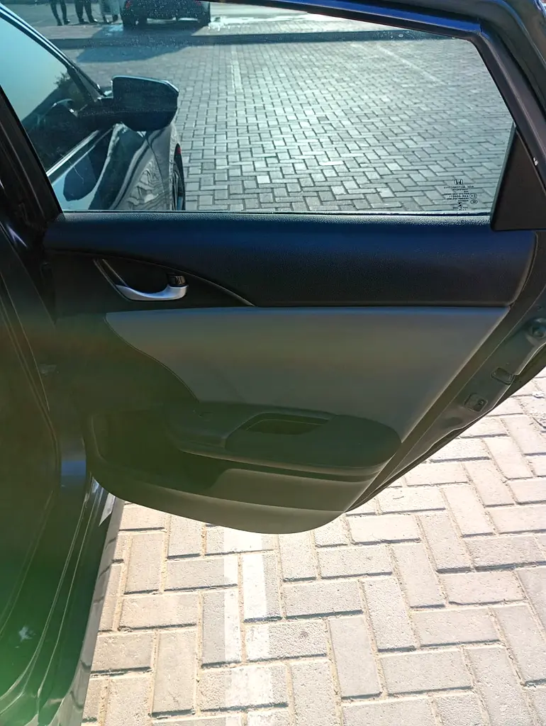 Honda Civic 1.8 LXI 2020 American SPECS LADY DRIVEN - Image 15