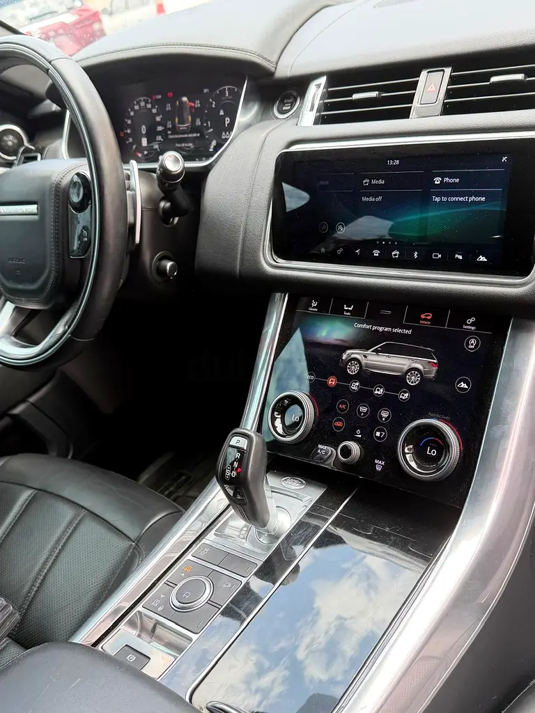 Ringe rover sport black edition 2021 diesel clean - Image 5