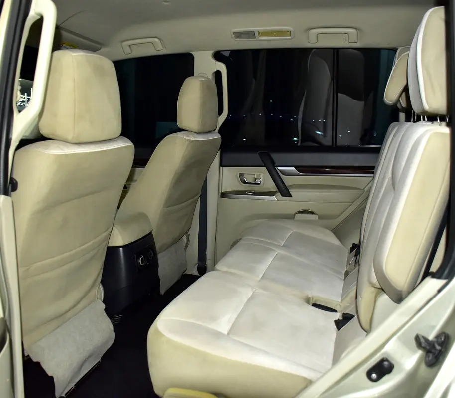 EXCELLENT DEAL for our Mitsubishi Pajero GLS ( 2017 Model ) in Golden Color GCC Specs - Image 17